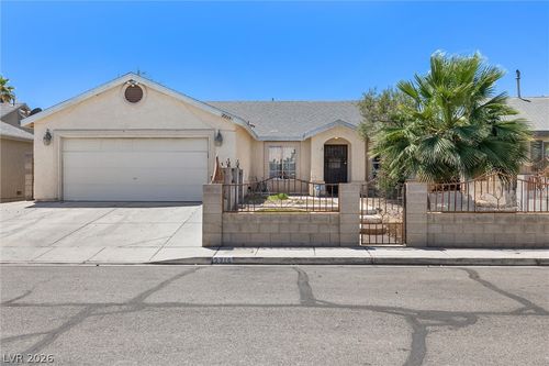 2215 Allegiance Dr, North Las Vegas, NV, 89032-4841 | Card Image
