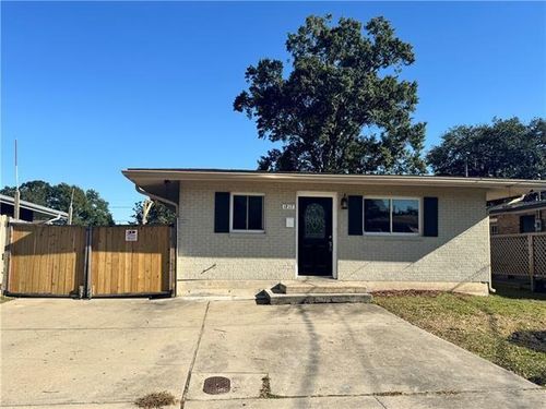 1217 N Sibley St, Metairie, LA, 70003-5831 | Card Image