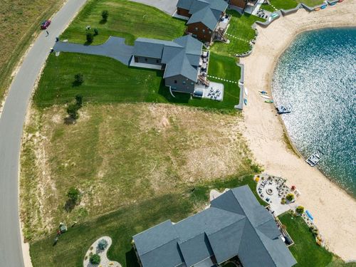 N8867 Lake Cabin Dr, New Lisbon, WI, 53950-9331 | Card Image