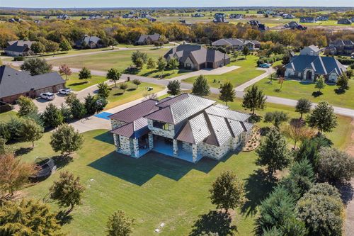 138 Whispering Winds Dr, Gunter, TX, 75058-2556 | Card Image