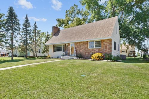 218 2nd Ave S, Waldorf, MN, 56091-7506 | Card Image