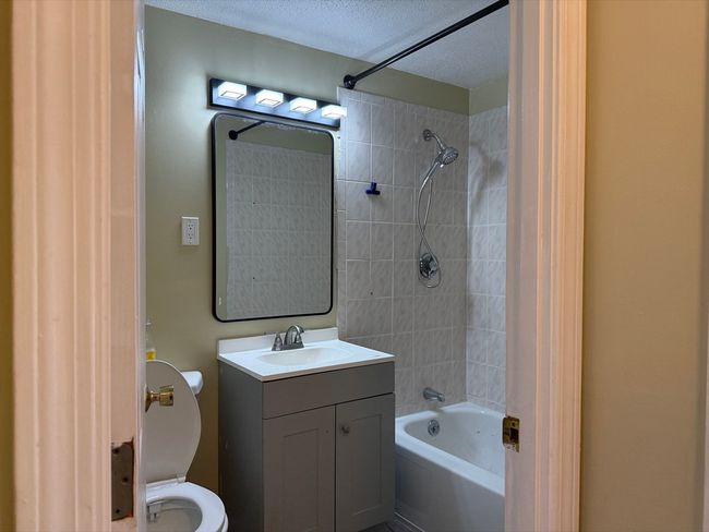 UNIT-1221 - 1186 Worcester Rd, Condo with 1 bedrooms, 1 bathrooms and 2 parking in Framingham MA | Image 30