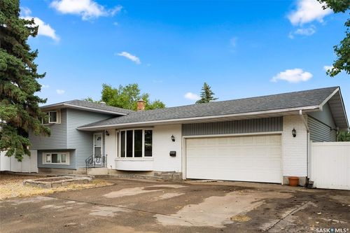 1003 Broad St N, Regina, SK, S4R6V2 | Card Image