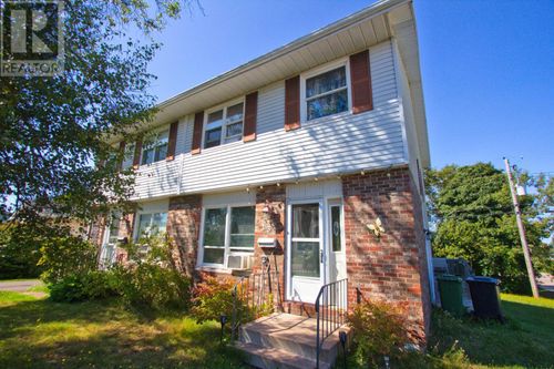 135 Westridge Cres, Charlottetown, PE, C1A8P2 | Card Image