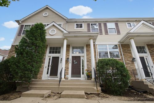 773 Misty Dr, Palatine, IL, 60074-9001 | Card Image