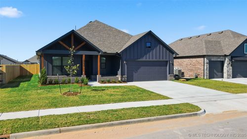 16296 S 90th East Ave, Bixby, OK, 74008 | Card Image