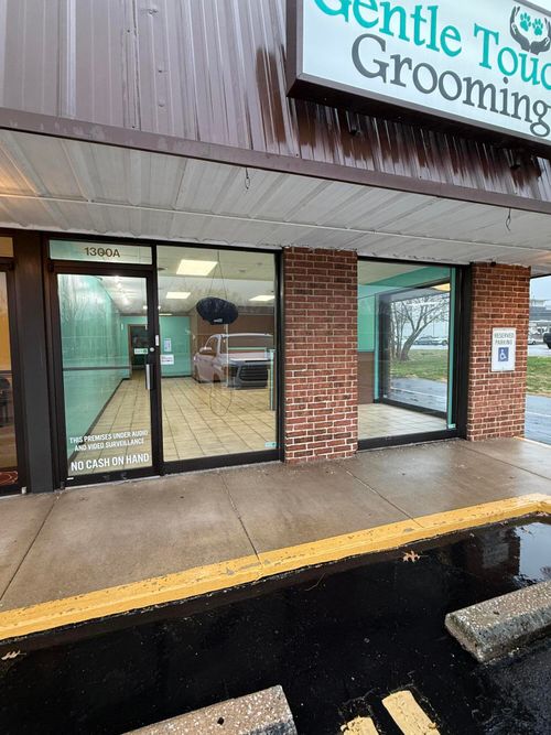 a-1300 E Sunshine Street, Springfield, MO, 65804 | Card Image