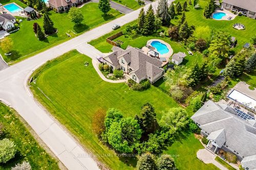 29 Basswood Cir, Oro Medonte, ON, L0L2L0 | Card Image