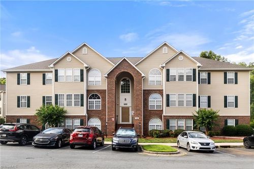 533 Mill Pond Dr, Winston-Salem, NC, 27106-6454 | Card Image