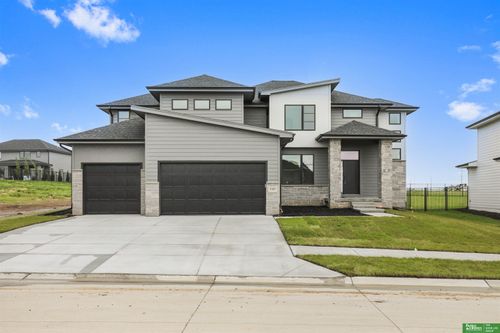 5409 N 196th Ave, Elkhorn, NE, 68022-5390 | Card Image