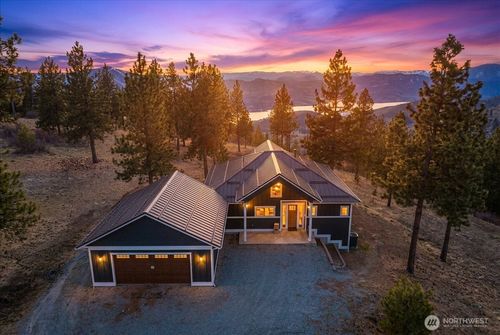 1114 Blazing Star Ln, Chelan, WA, 98816 | Card Image
