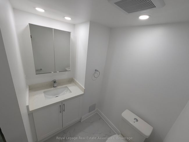 BASEMENT - 4 Lansing Sq, House attached with 2 bedrooms, 1 bathrooms and 1 parking in Brampton ON | Image 20