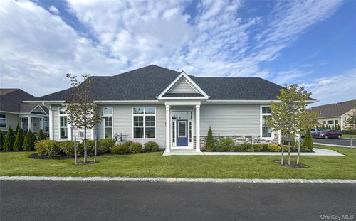 329-329 Silver Timber Dr, Yaphank, NY, 11980-2070 | Card Image