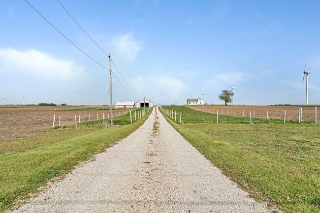 23678 N 2700 East Rd, House other with 3 bedrooms, 2 bathrooms and 13 parking in Odell IL | Image 42