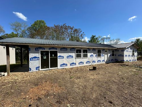 357 Mine 18 Rd, Stearns, KY, 42647-6131 | Card Image