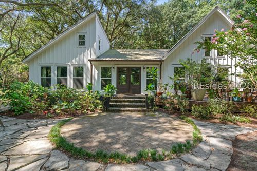46 Rainbow Rd, Bluffton, SC, 29910-5315 | Card Image