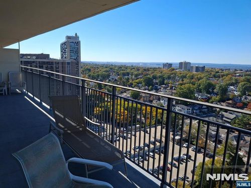 1530 Palisade Ave, Fort Lee, NJ, 07024-5471 | Card Image
