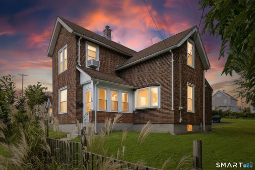32 Jubilee St, New Britain, CT, 06051-2406 | Card Image