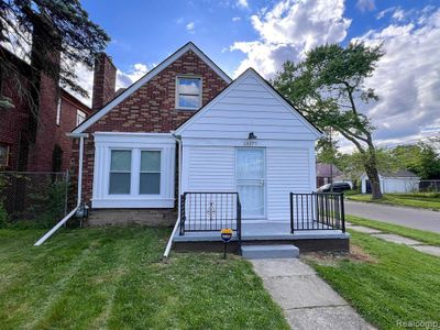 15377 Ferguson Street, Home with 4 bedrooms, 2 bathrooms and null parking in Detroit MI | Image 1