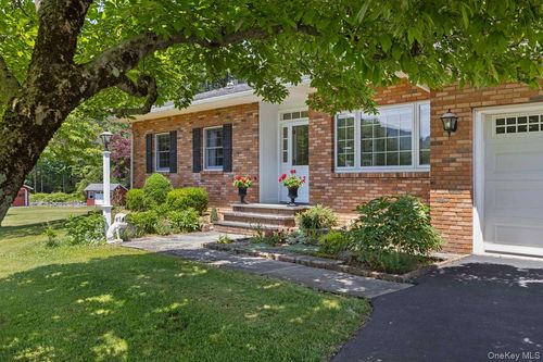52 Brodhead Rd, West Shokan, NY, 12494-5310 | Card Image