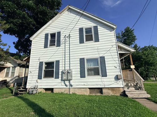 2802 Rockingham Rd, Davenport, IA, 52802-2819 | Card Image