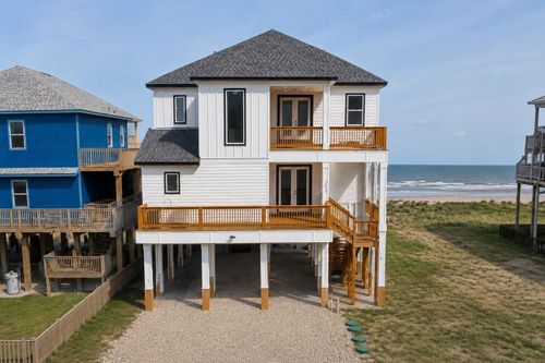 cr257-7974 Blue Water Hwy, Freeport, TX, 77541-8056 | Card Image