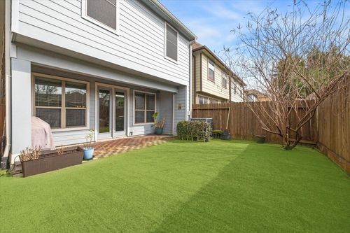 a-5211 Larkin St, Houston, TX, 77007-1922 | Card Image