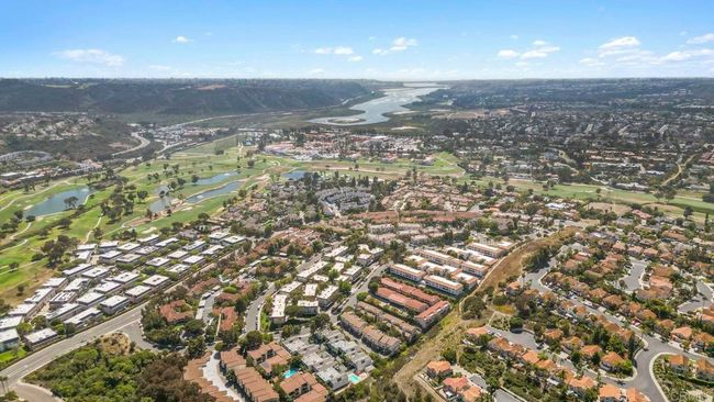 UNIT-13 - 2352 Altisma Way, Condo with 2 bedrooms, 2 bathrooms and 2 parking in Carlsbad CA | Image 28