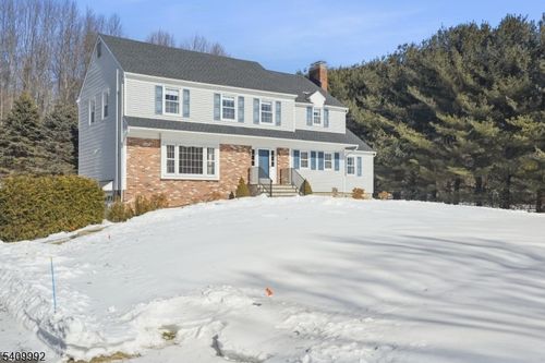 15 Fleming Ct, Long Valley, NJ, 07853-3016 | Card Image