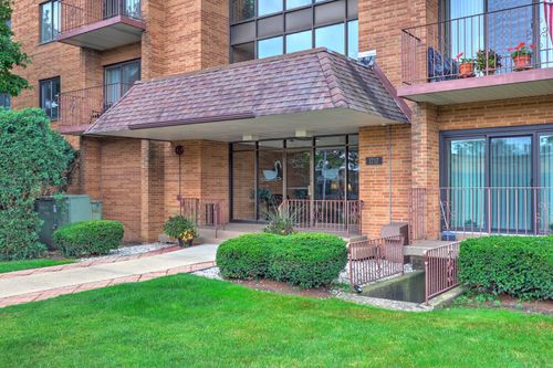 512-1717 W Crystal Ln, Mount Prospect, IL, 60056-5456 | Card Image
