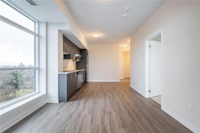 508 - 600 N Service Rd, Condo with 2 bedrooms, 1 bathrooms and 1 parking in Hamilton ON | Image 3