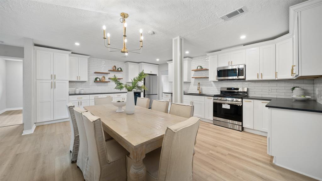 21st Ave, Texas City, TX 77590