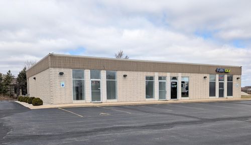 16660 W National Ave, New Berlin, WI, 53151-5516 | Card Image