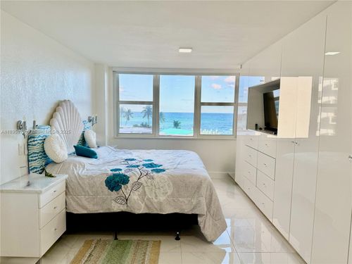 apt-303-3180 S Ocean Dr, Hallandale Beach, FL, 33009-7247 | Card Image