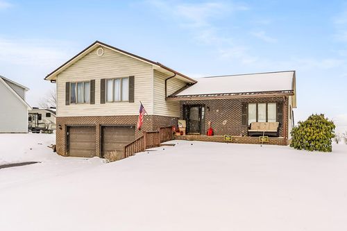 3858 Bainbridge Dr, Pulaski, VA, 24301-9595 | Card Image