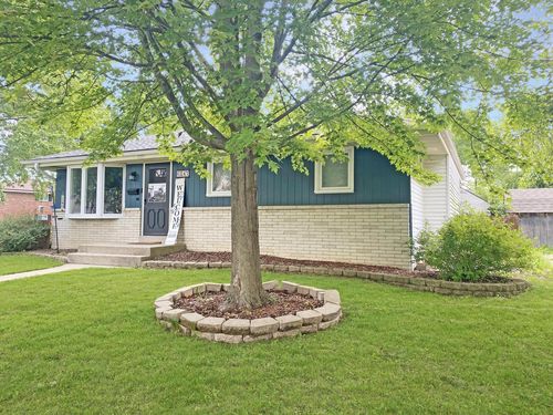 6247 S Avalon St, Milwaukee, WI, 53221-5106 | Card Image
