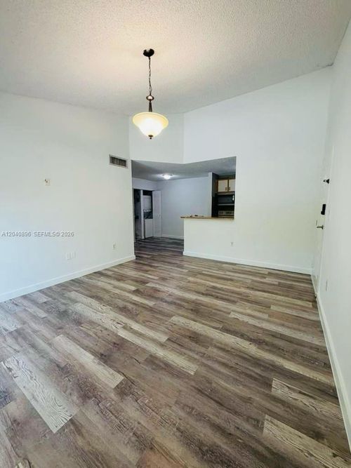 c-306-15530 Sw 80th St, Miami, FL, 33193-3372 | Card Image
