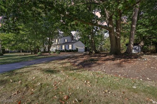 5974 Anna Lee Dr, Hudson, OH, 44236-3812 | Card Image