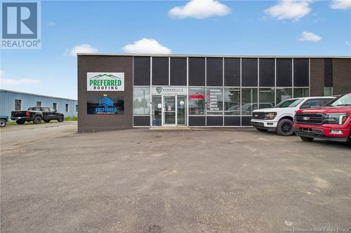 94 Rideout St, Moncton, NB, E1E1E2 | Card Image