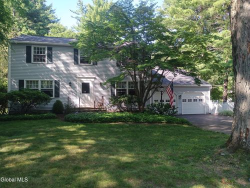 2517 Antonia Dr, Niskayuna, NY, 12309-2402 | Card Image