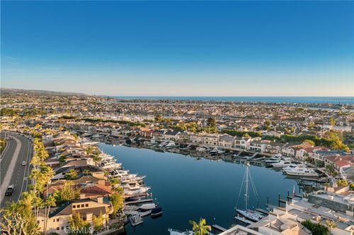 612 Harbor Island Dr, Newport Beach, CA, 92660-7226 | Card Image