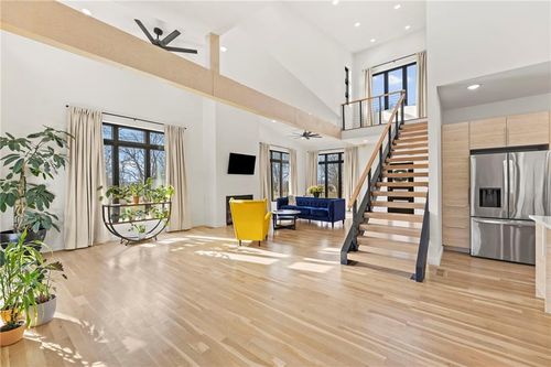 1371 1300th St, Iola, KS, 66749-1681 | Card Image