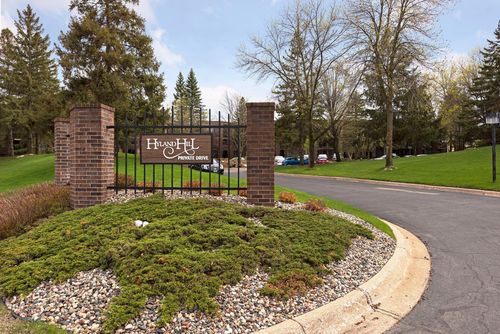 apt-311-8430 Pennsylvania Rd, Bloomington, MN, 55438-2717 | Card Image