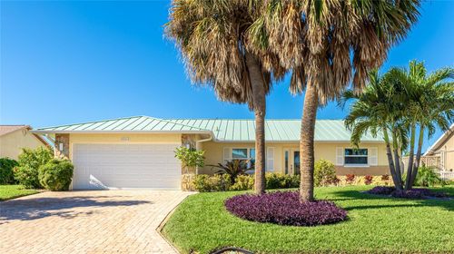 5004 Coral Lake Dr, Bradenton, FL, 34210-2303 | Card Image