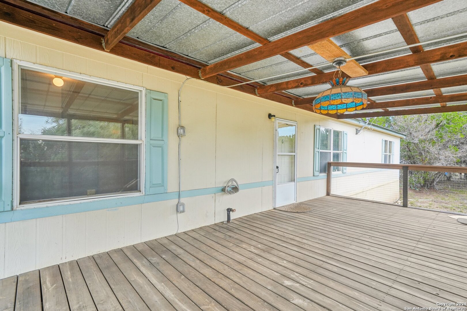 Residential in Lakehills 3