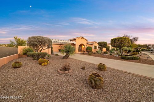 13066 N Eagleview Dr, Oro Valley, AZ, 85755-1768 | Card Image