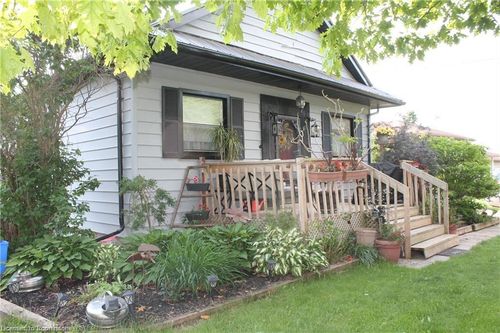 7994 Wellington 109 Rd, Arthur, ON, N0G1A0 | Card Image