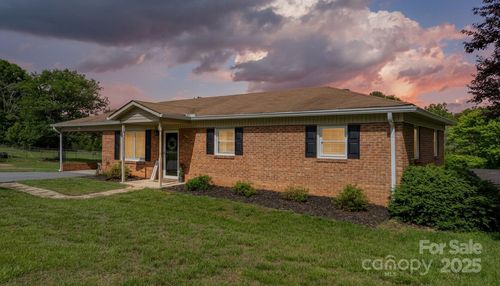 2609 Raintree St, Connelly Springs, NC, 28612-7867 | Card Image