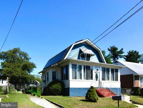 8331 Stockton Ave, PENNSAUKEN, NJ, 08109-3730 | Card Image