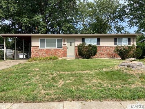 2315 Love Ln, Florissant, MO, 63031-2229 | Card Image